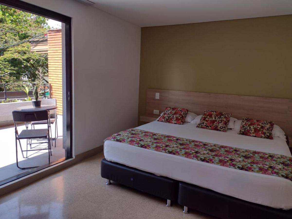 Hotel Poma Rosa Меделин Екстериор снимка