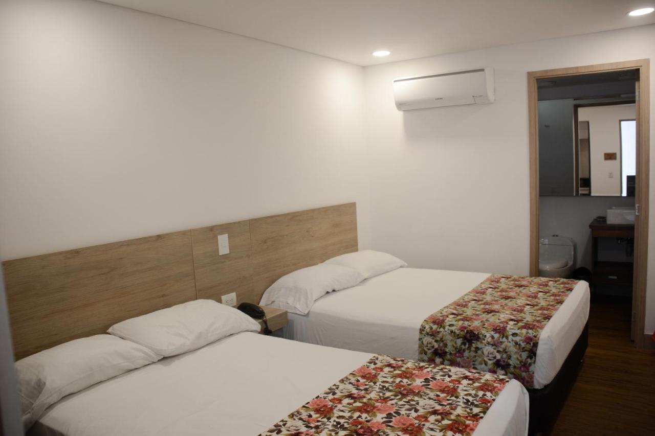 Hotel Poma Rosa Меделин Екстериор снимка