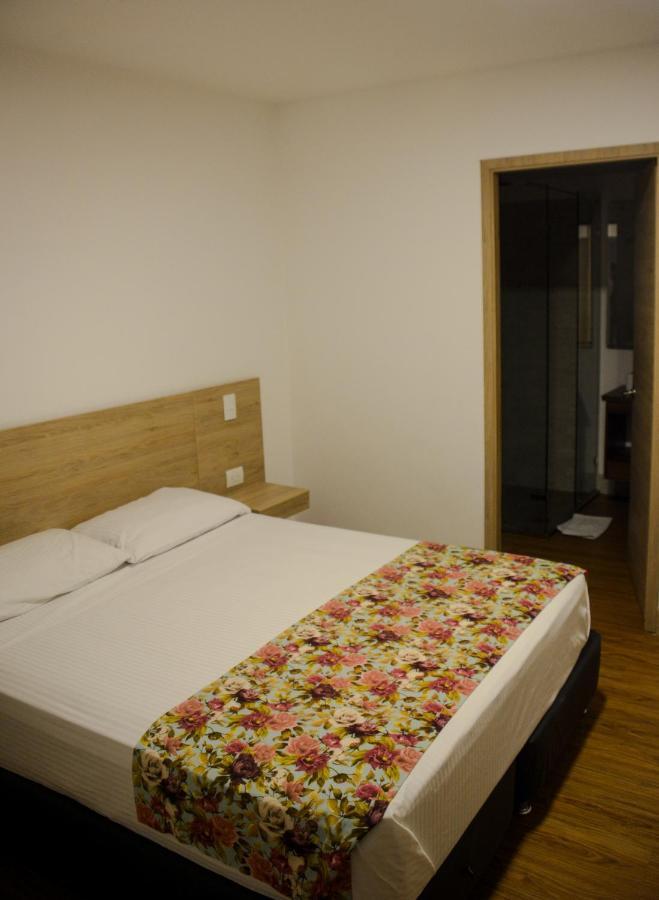 Hotel Poma Rosa Меделин Екстериор снимка