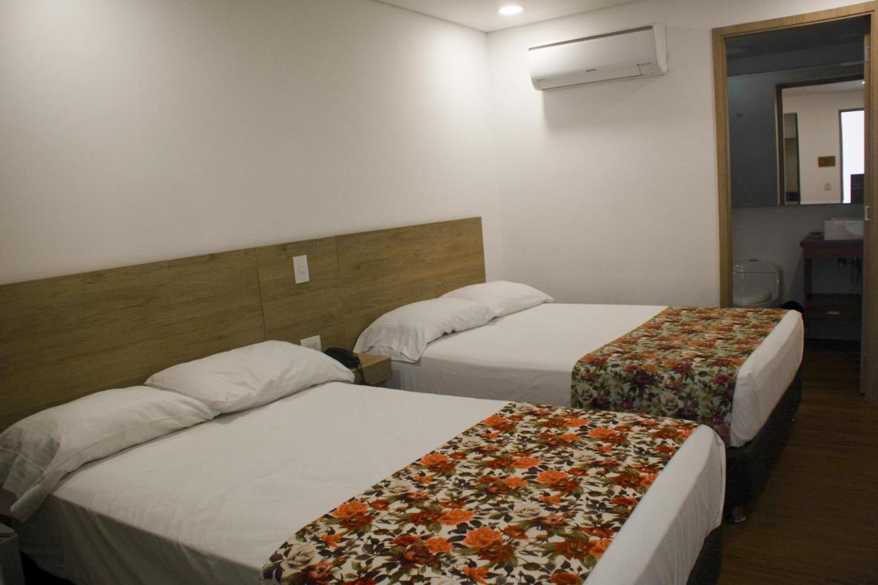 Hotel Poma Rosa Меделин Екстериор снимка