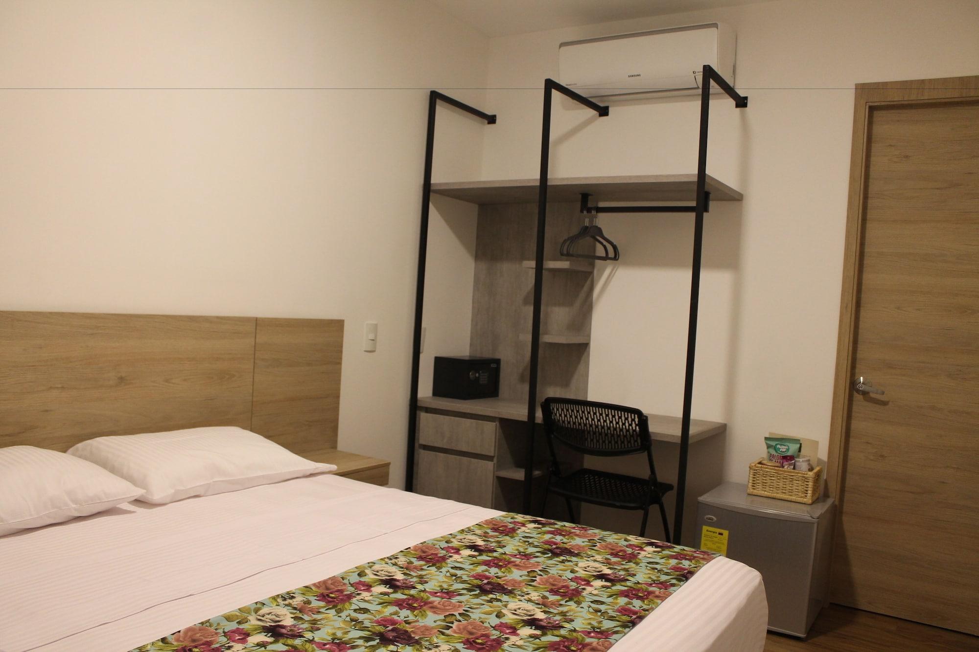 Hotel Poma Rosa Меделин Екстериор снимка