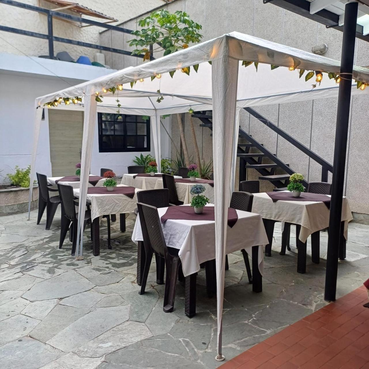 Hotel Poma Rosa Меделин Екстериор снимка